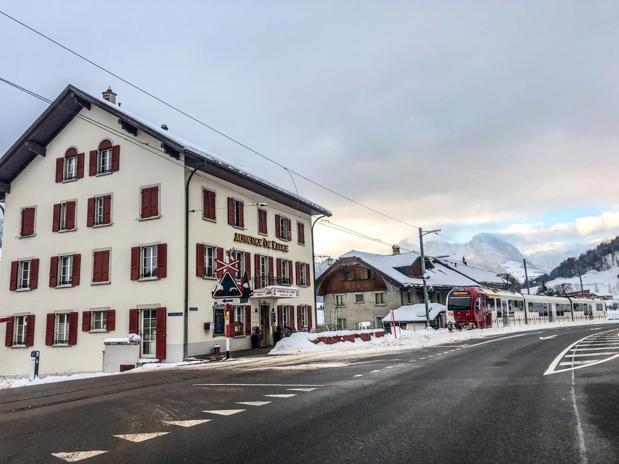 Auberge De L'Ange Albeuve Екстер'єр фото