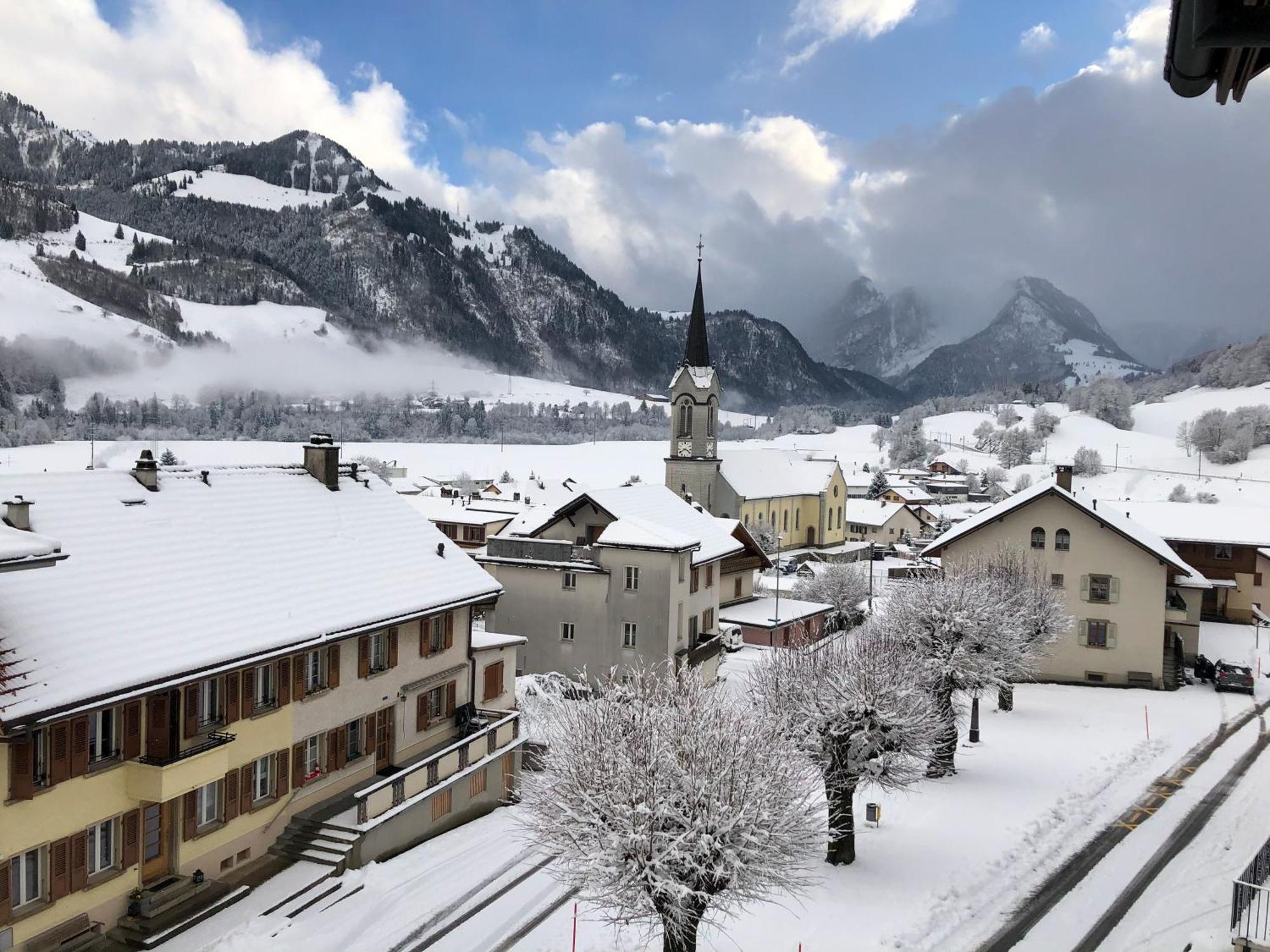 Auberge De L'Ange Albeuve Екстер'єр фото